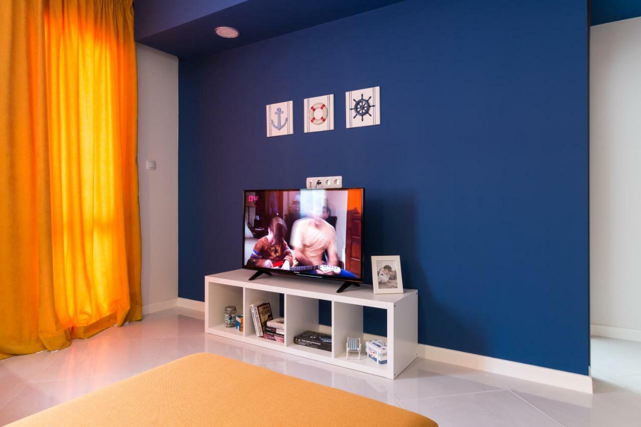 פלובדיב Pop Your Colors - Funky And Modern 1Bdr Apt By Flat Mаnager מראה חיצוני תמונה